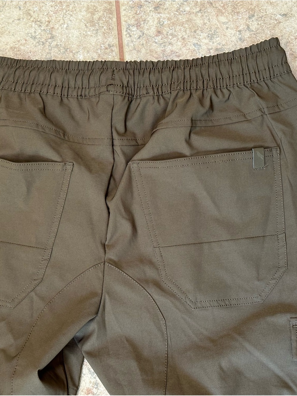 Stone Falcon Brown Cargo Joggers Pants Men's Medium Stretch Nylon Cinch A8-068 - Picture 9 of 16